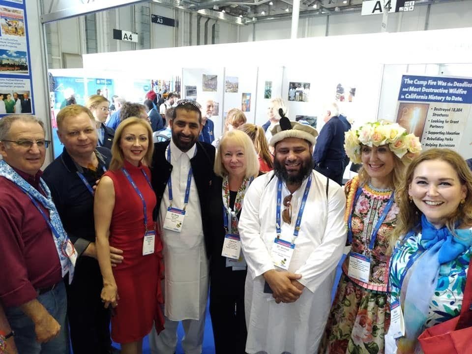 Dr. Ahmed Ejaz with Rotarians from several countries at the Rotary International Convention in Hamburg
